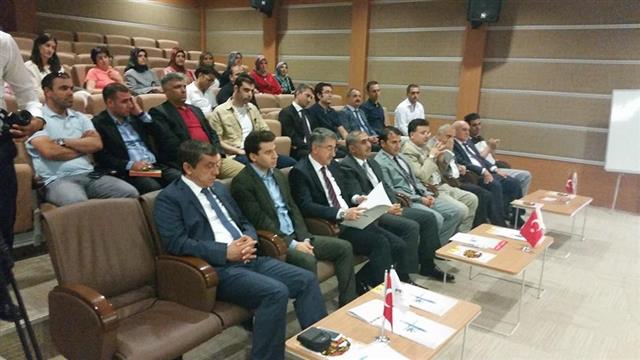 `Profesyonel iş adamları` eğitim semineri başladı.