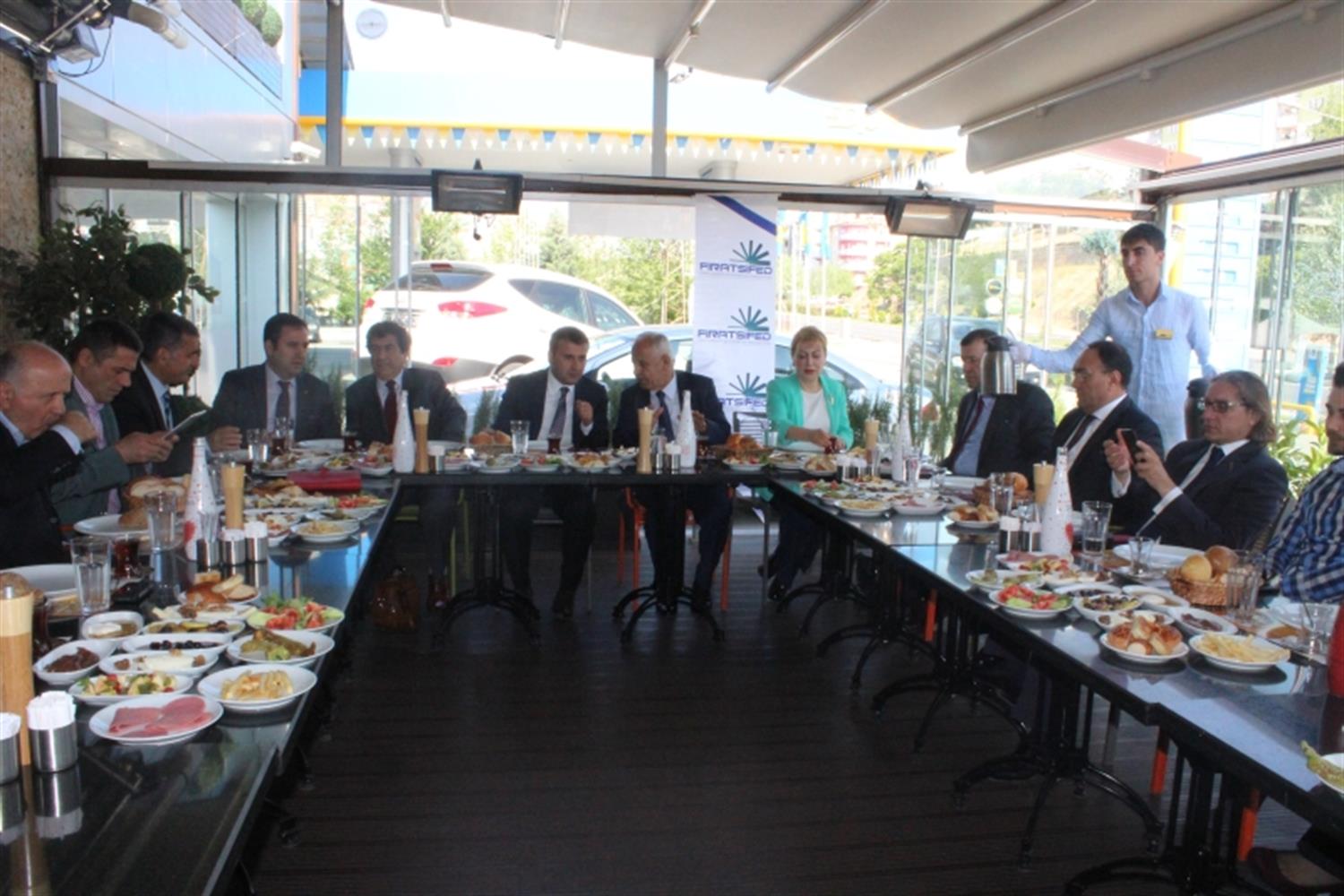 “Bölgesel Kalkınmada Yerel Dinamikler: Tunceli Modeli ve 2023 Senaryoları” Rapor Tanıtımı - 14
