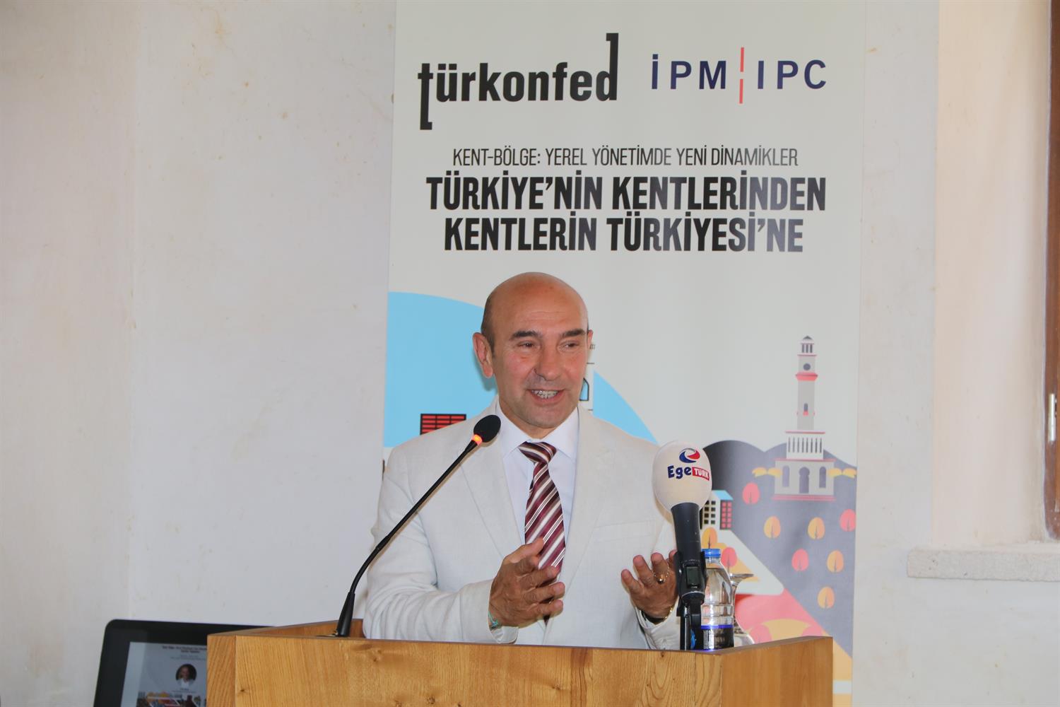 Kent-Bölge: Yönetimde Yeni Dinamikler Rapor Toplantısı / 4 Eylül 2019 - İzmir - 15