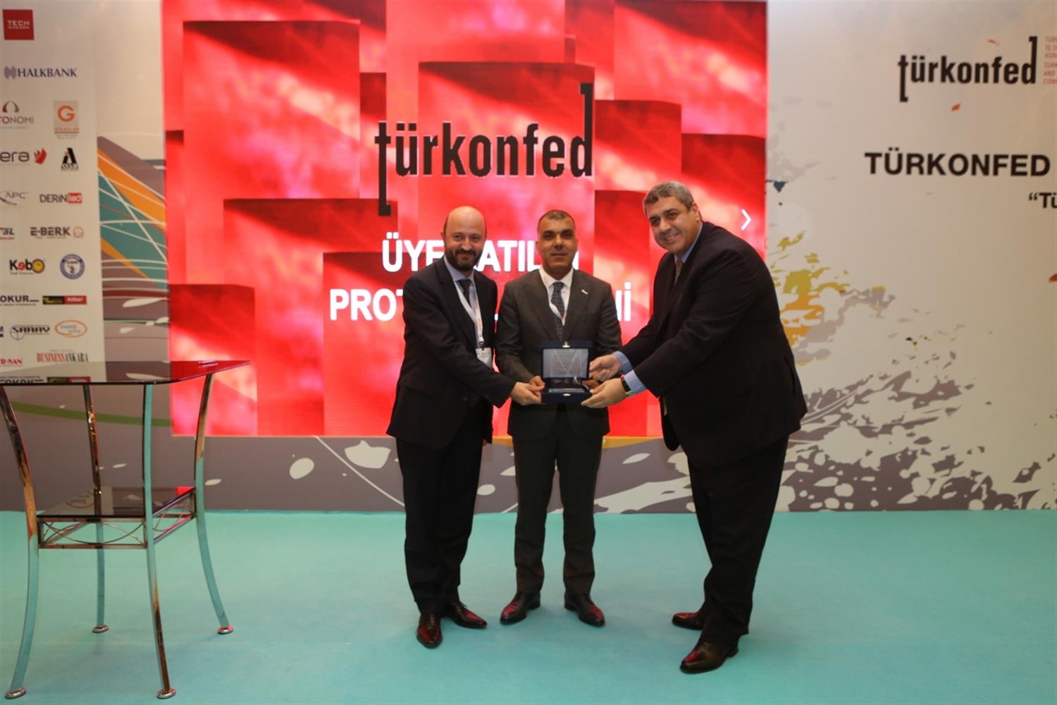 TÜRKONFED 21. Girişim ve İş Dünyası Zirvesi, 17-18 Kasım 2017/Ankara - 14