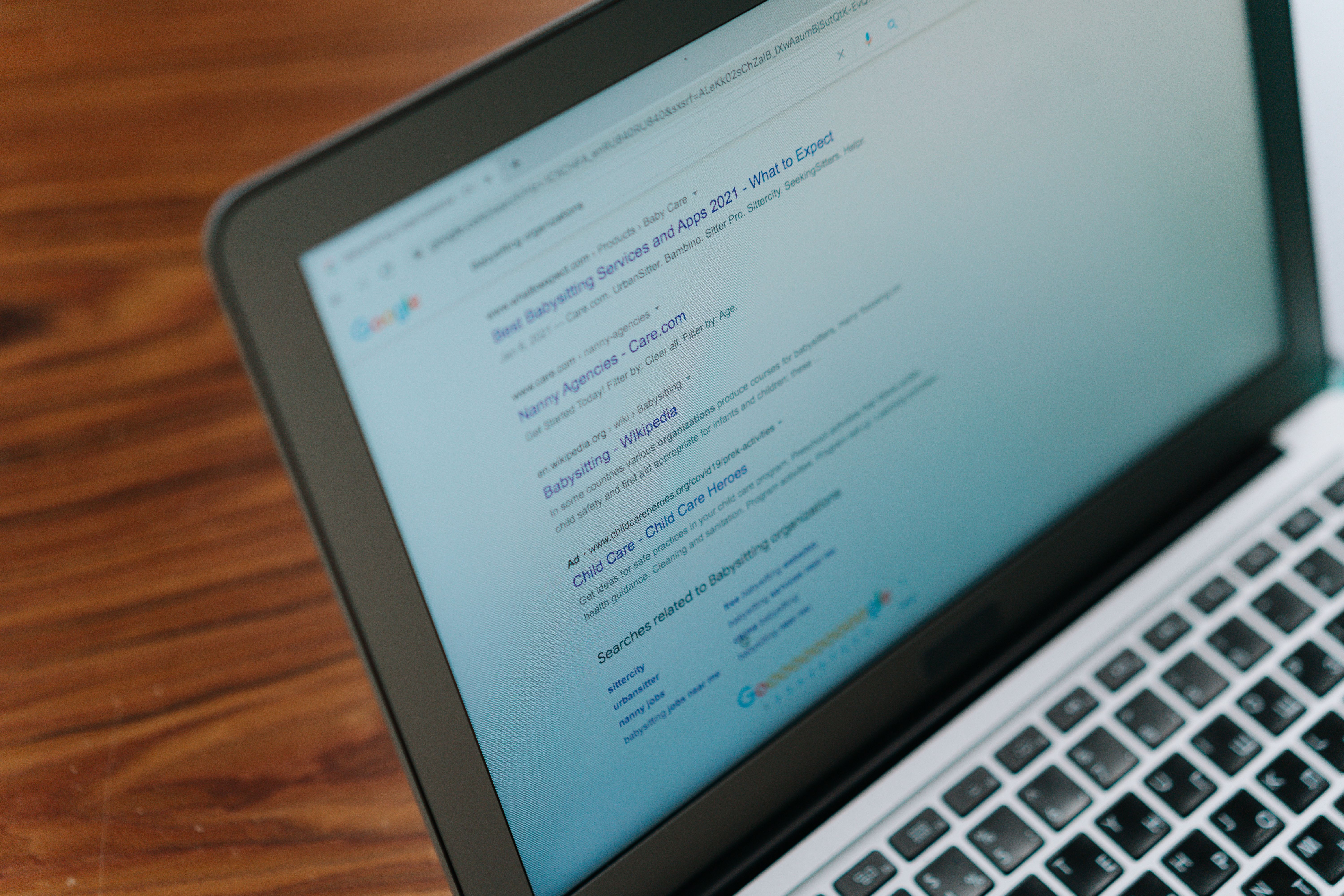 Google Ads Reklamlarında Rakip Marka Kullanımı: Yakın Tarihli Bir Mahkeme Kararı Üzerine Değerlendirme